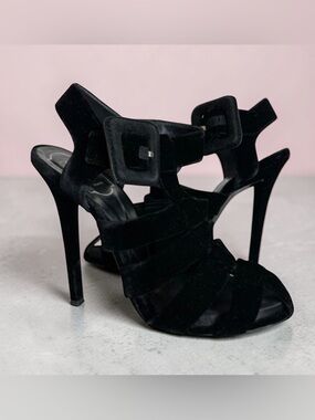 ROGER VIVIER Rich Black Velvet Stiletto Heels Sz 37.5
